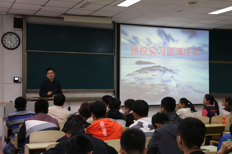 动员大会梁敬升.jpg
